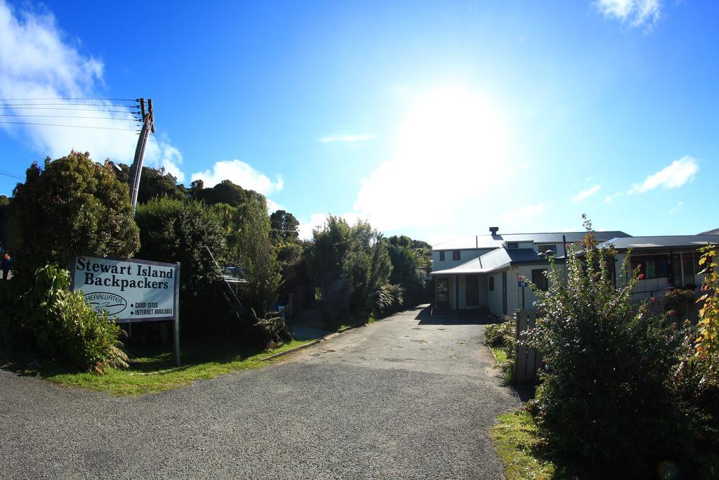 Stewart Island Backpackers Half-moon Bay Exterior foto