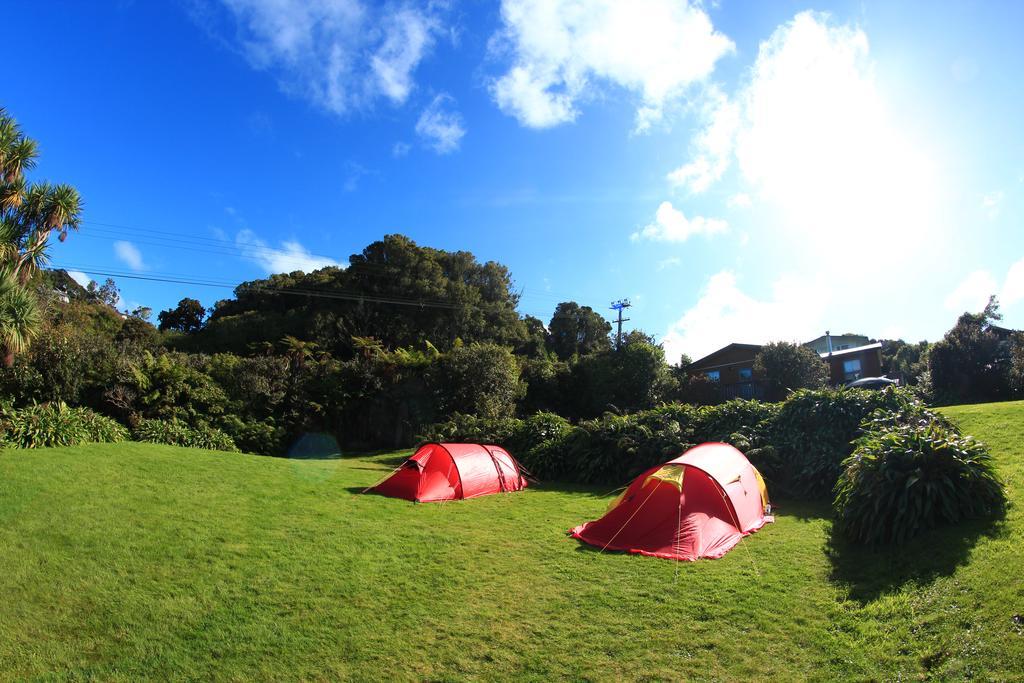 Stewart Island Backpackers Half-moon Bay Exterior foto