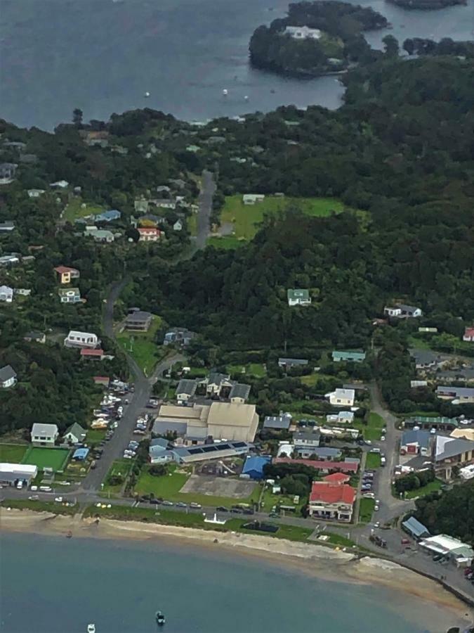 Stewart Island Backpackers Half-moon Bay Exterior foto